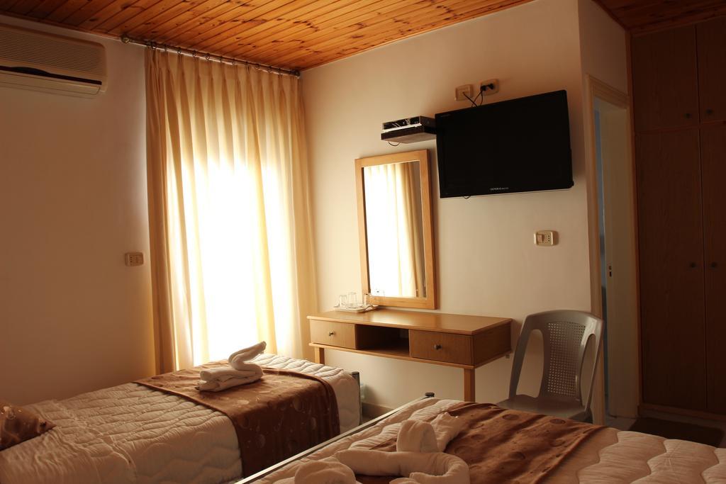 Pilgrim'S Guest House Madaba Eksteriør billede
