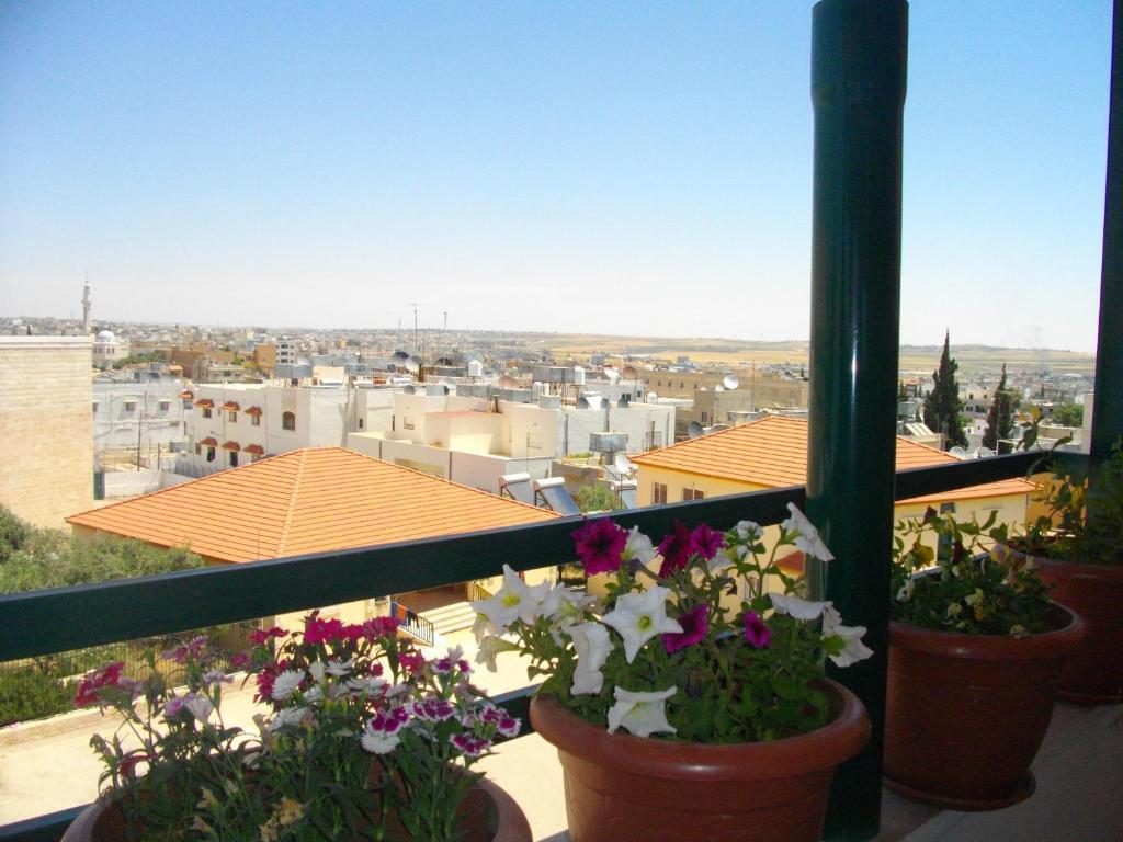 Pilgrim'S Guest House Madaba Eksteriør billede